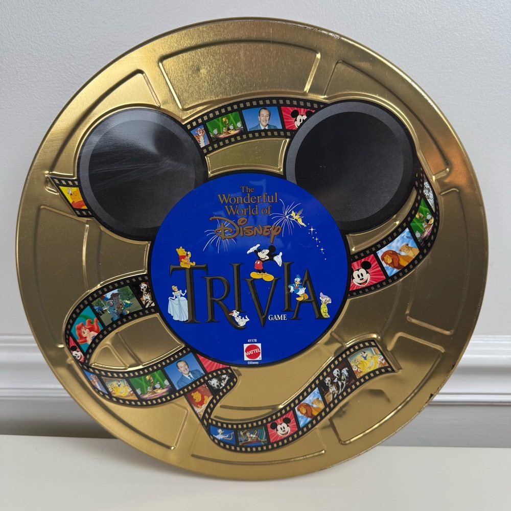 Vintage 1997 WONDERFUL WORLD OF DISNEY TRIVIA GAME‎ Collector's Edition Tin
